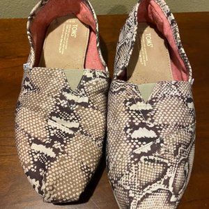 Toms Classic Snake Animal Print Shoes 9.5